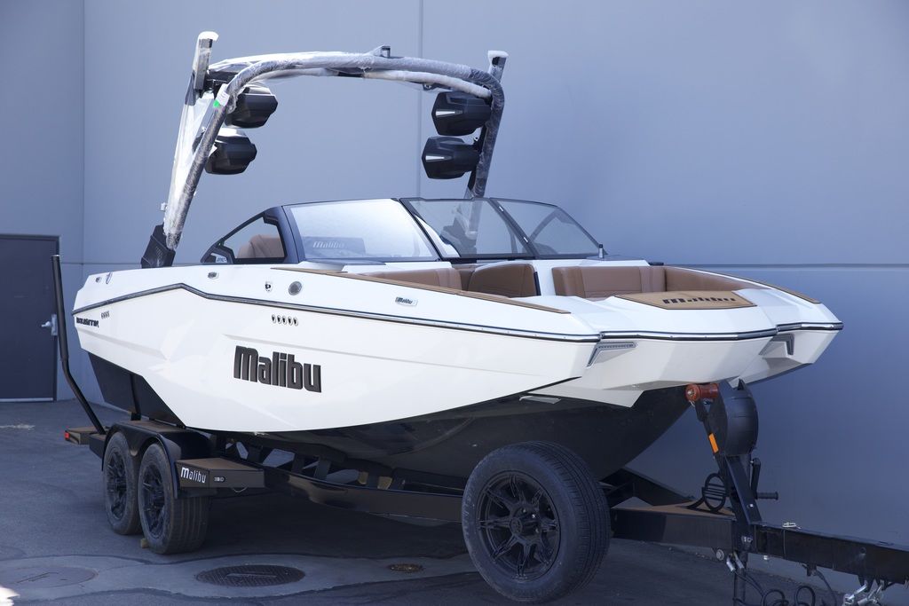 2025 Malibu Boats 23 MXZ