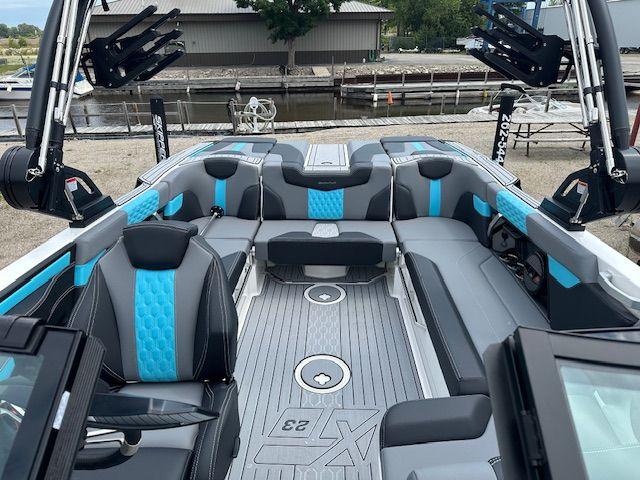2024 MasterCraft XT-23 | 209103
