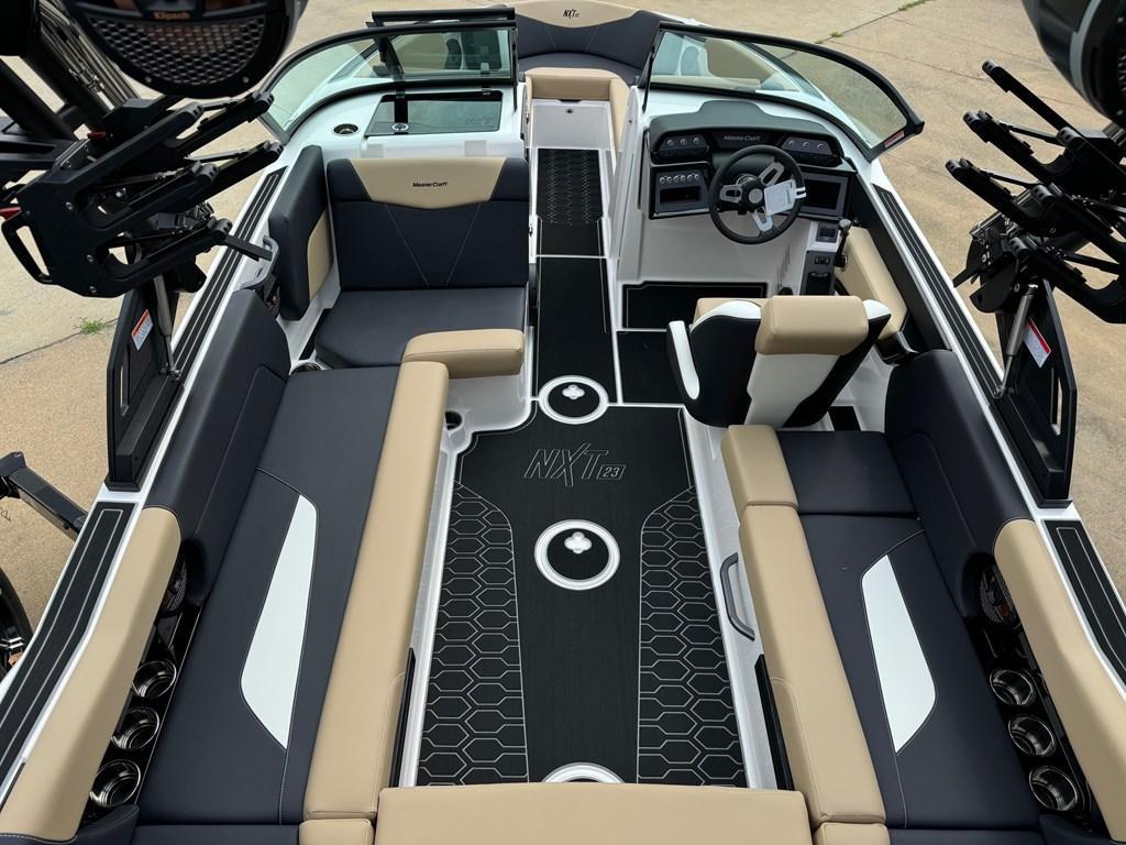2025 MasterCraft NXT23