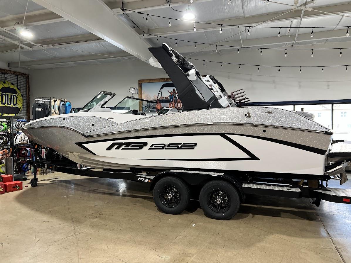 boat.Title
