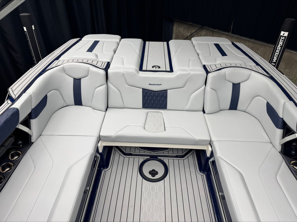 2025 MasterCraft XT22