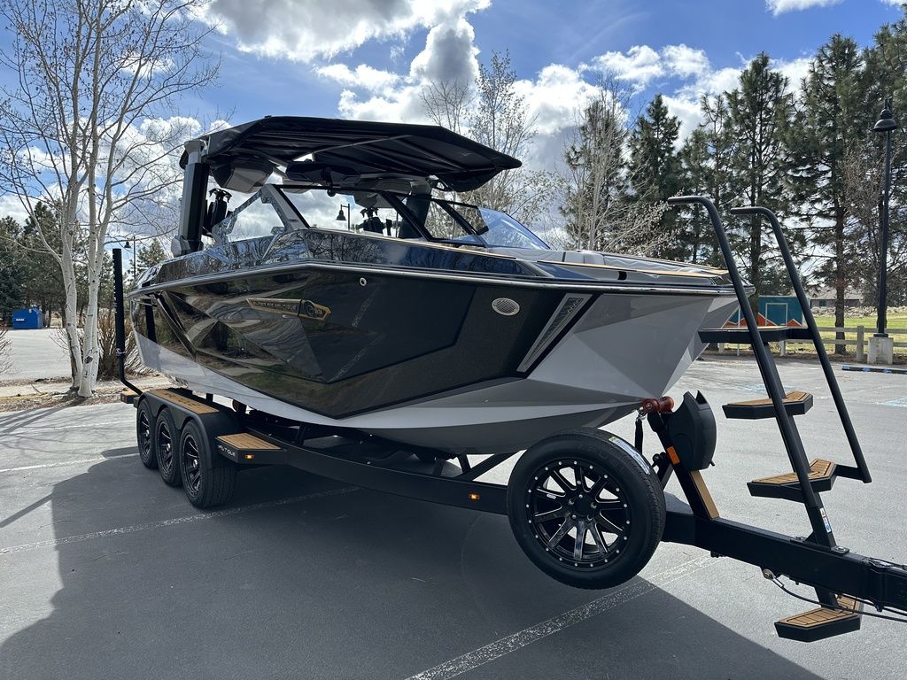 2025 Nautique Super Air Nautique G23