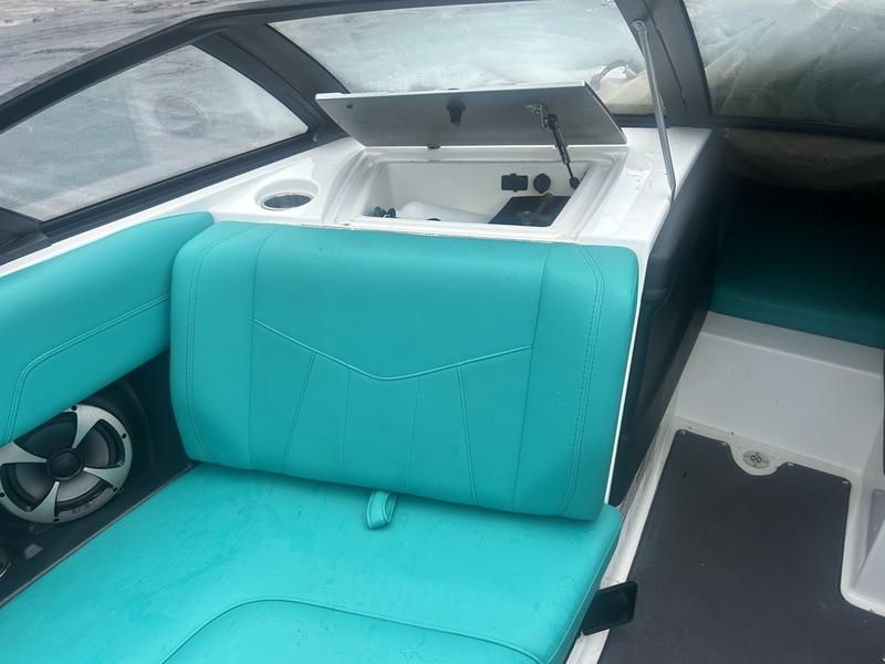 2020 Malibu 23 MXZ