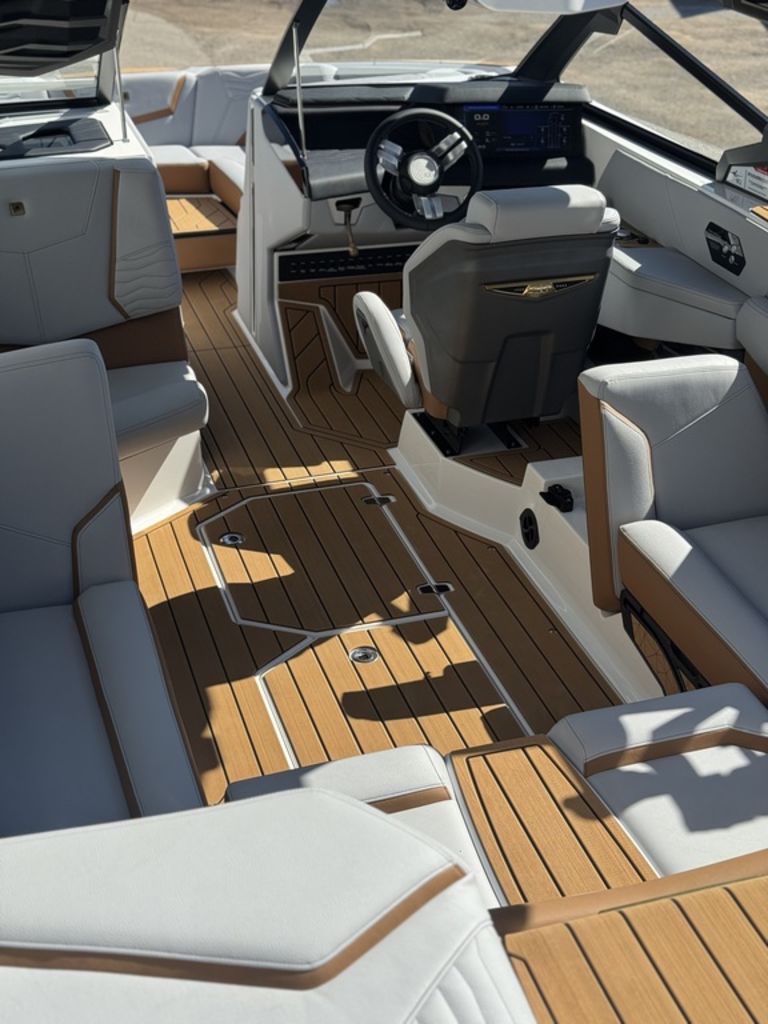 2025 Nautique Super Air Nautique G23