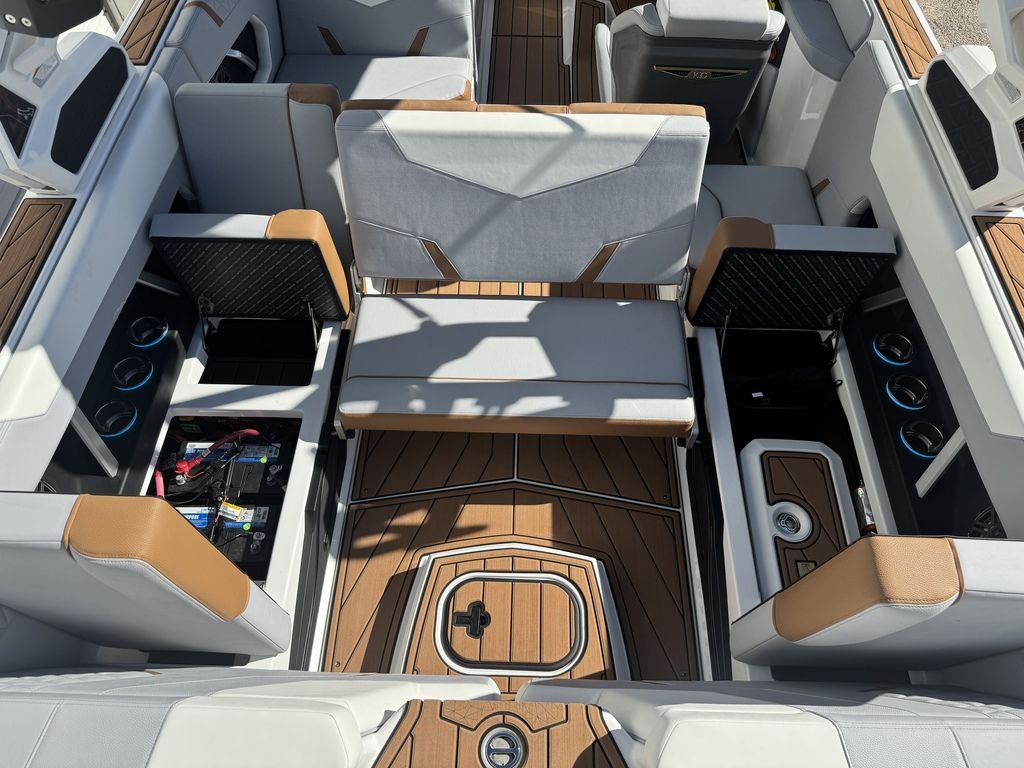 2025 Nautique GS 22