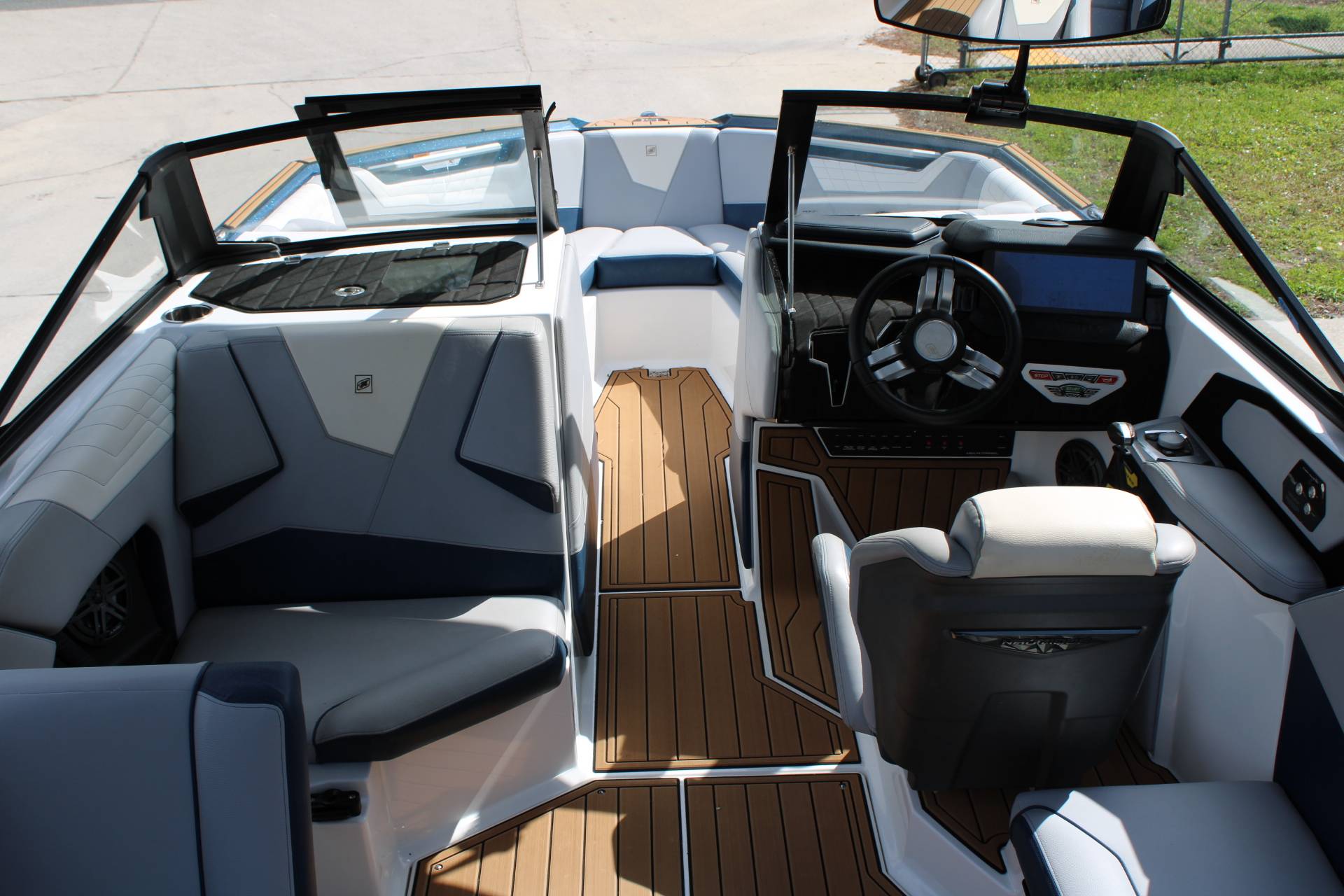 2022 Nautique S23