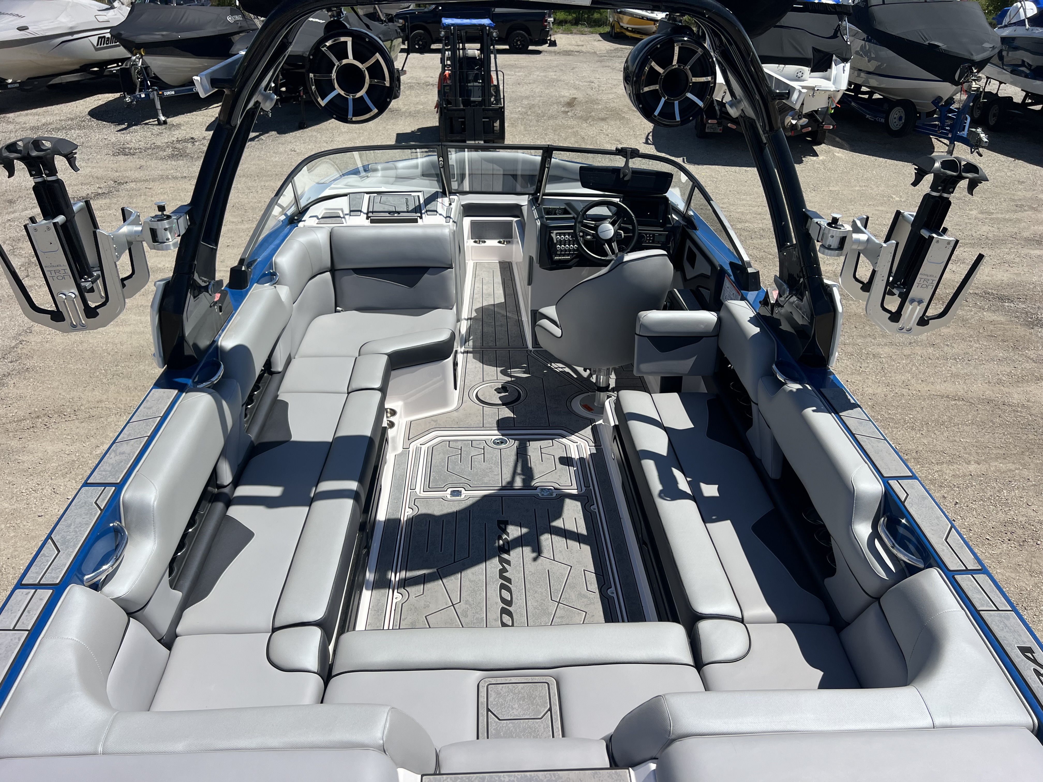2022 MOOMBA Makai