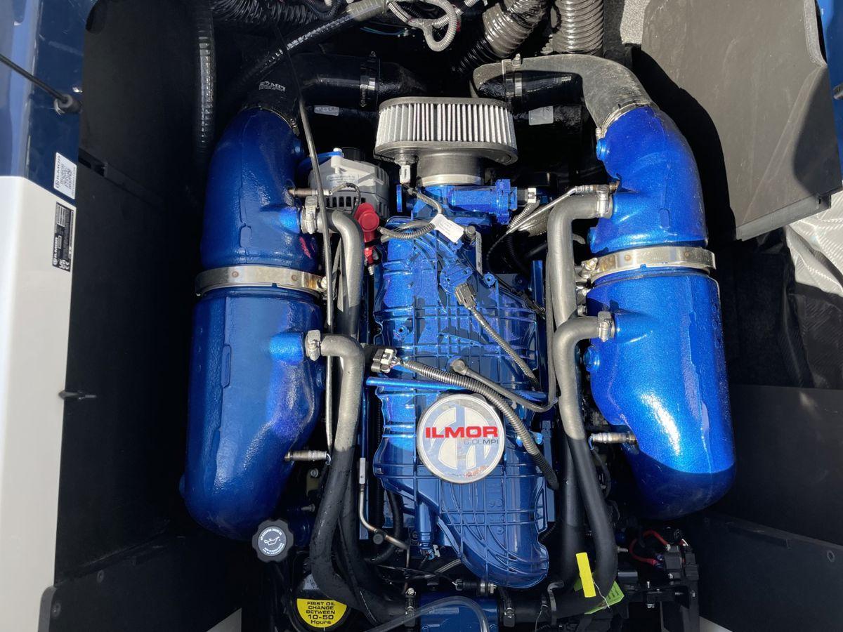 2023 MasterCraft XT23