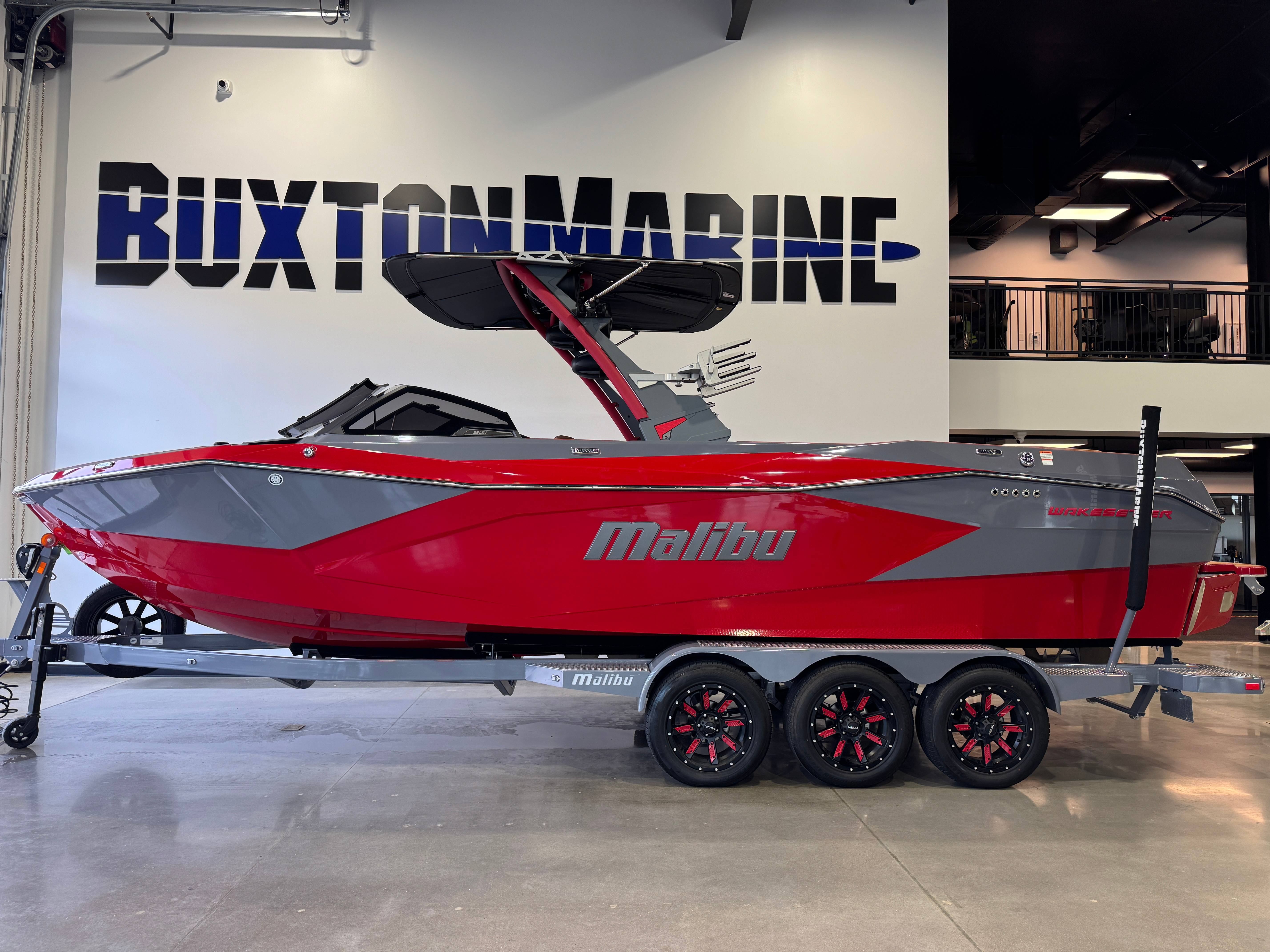 2023 Malibu Wakesetter 26 LSV
