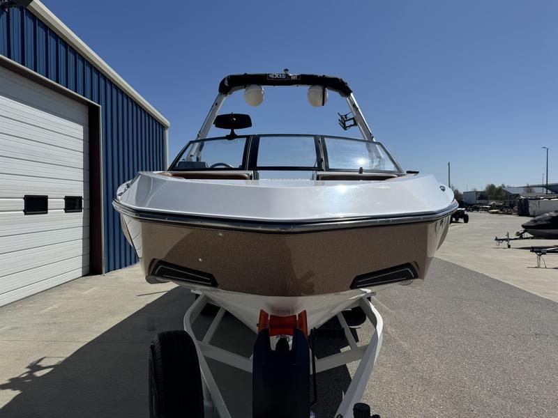 2025 Axis T250
