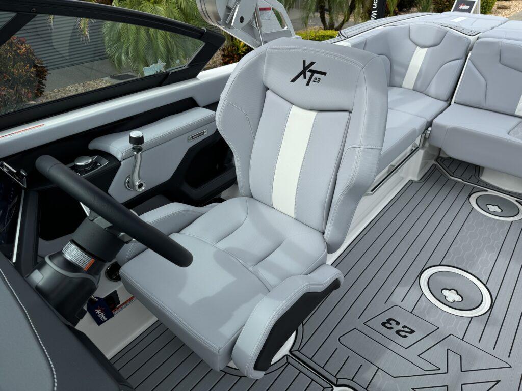 2025 MasterCraft XT23