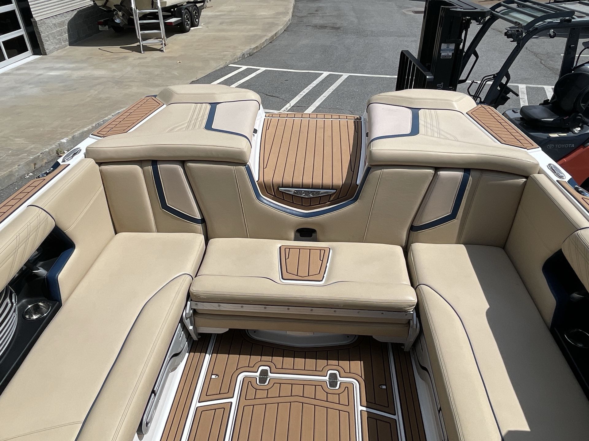 2020 G25 Coastal 