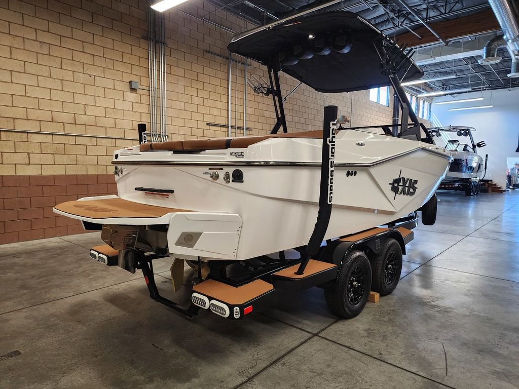 2025 Axis Wake Research T220
