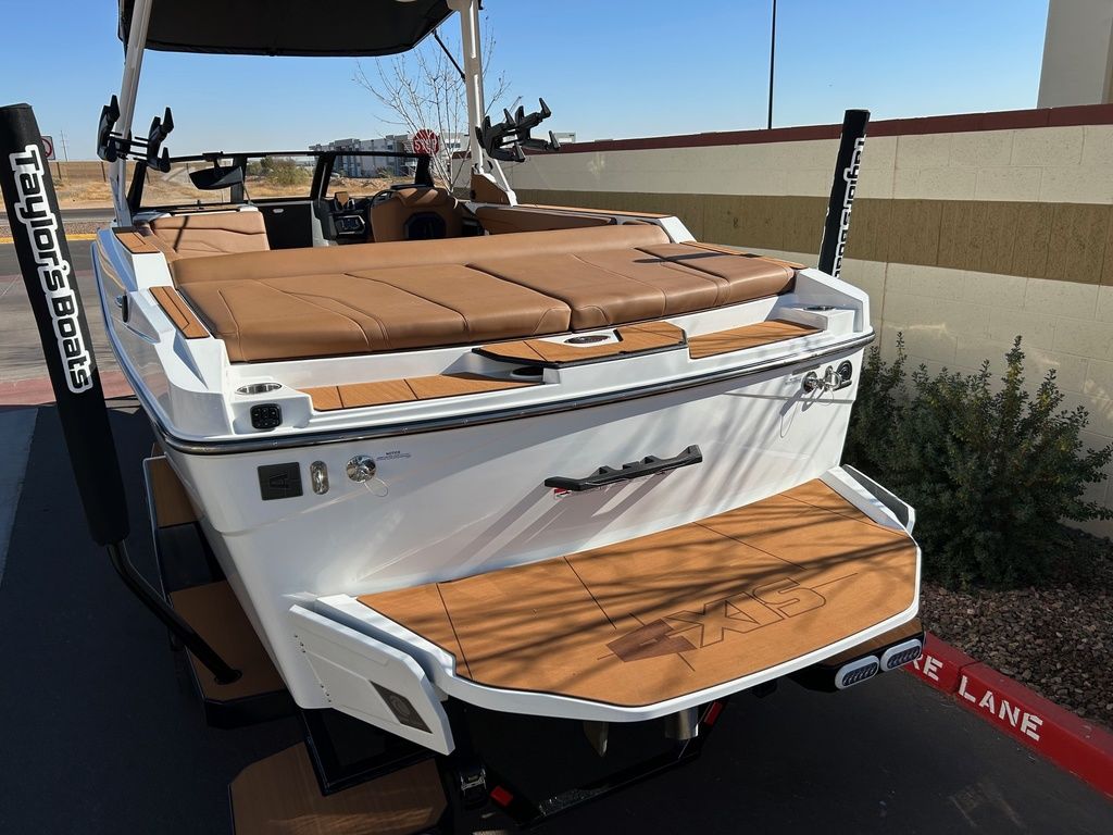 2025 Axis Wake Research T235