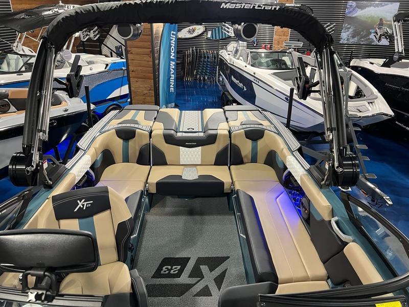2025 MasterCraft XT23
