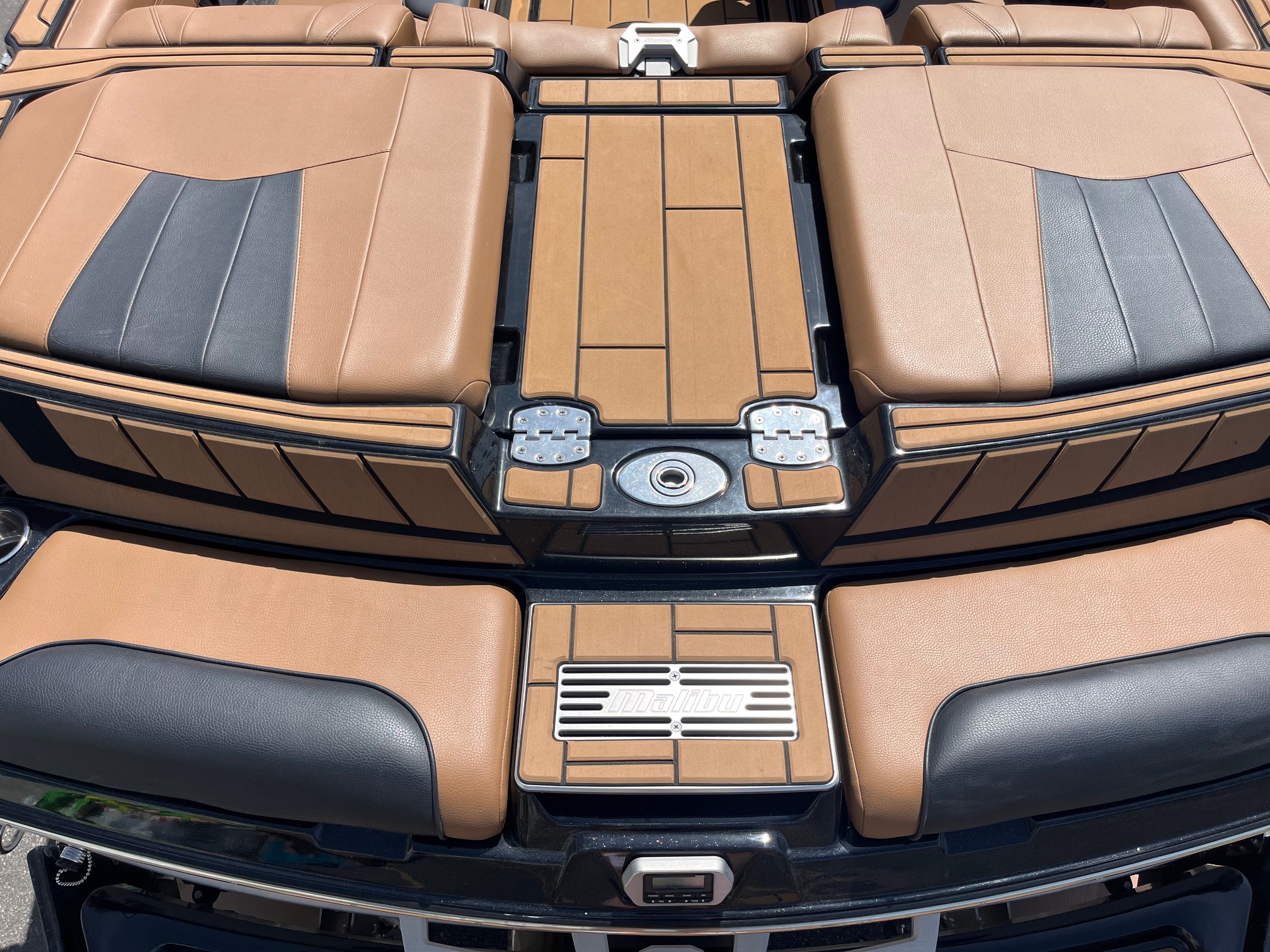 2022 Malibu 23 MXZ