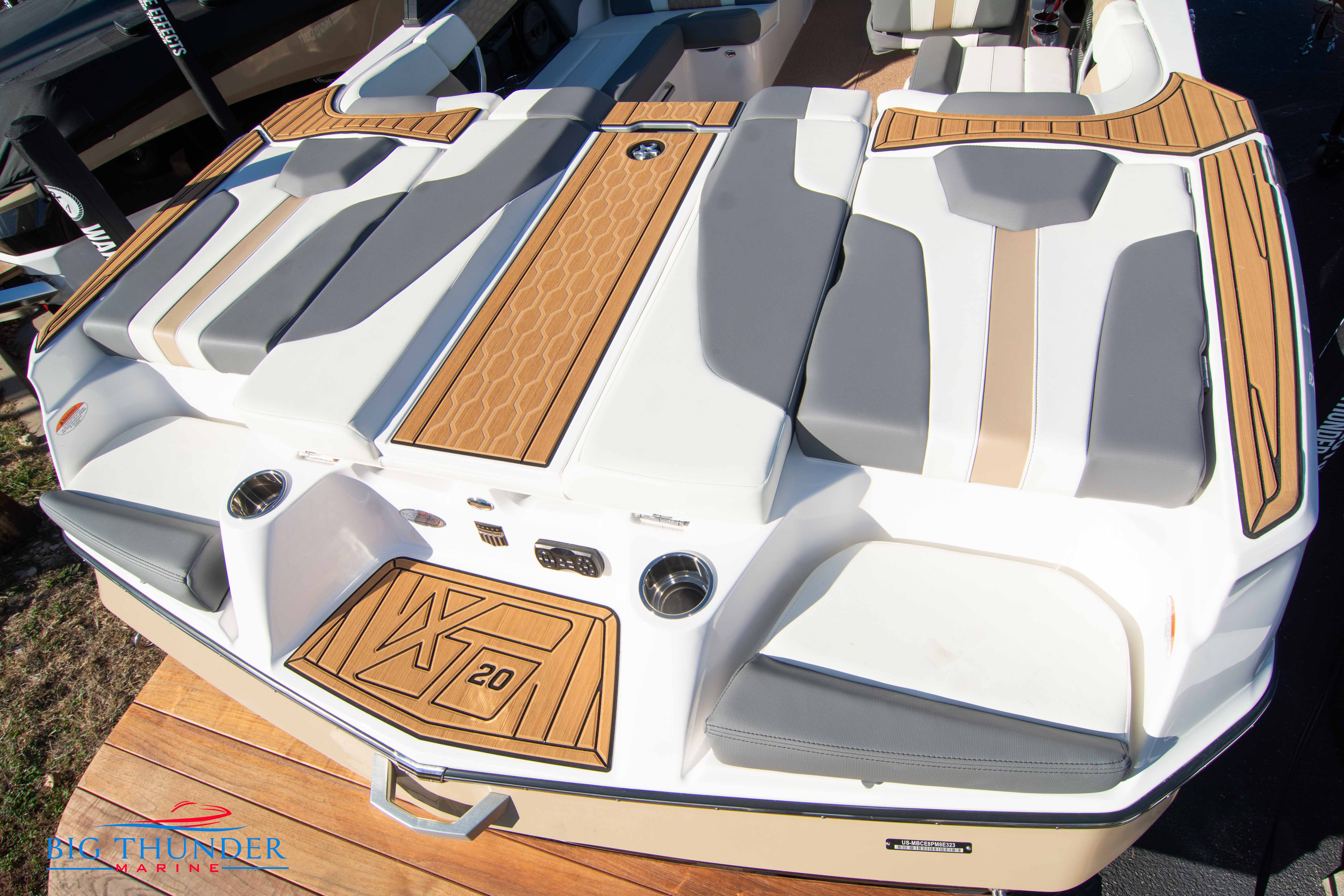 2023 Mastercraft XT20