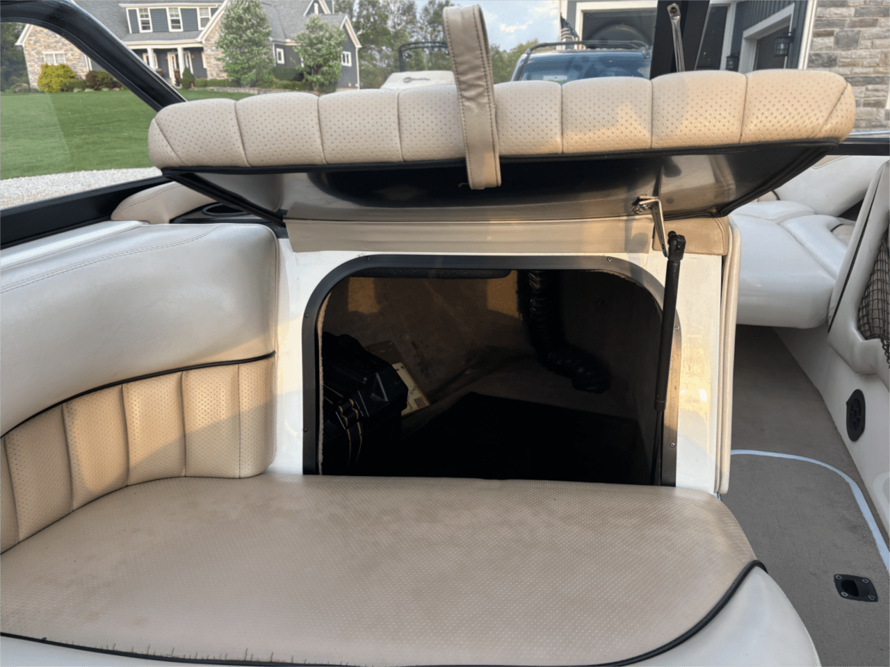 2003 Malibu Response lxi with Eagle Trailer  Icon