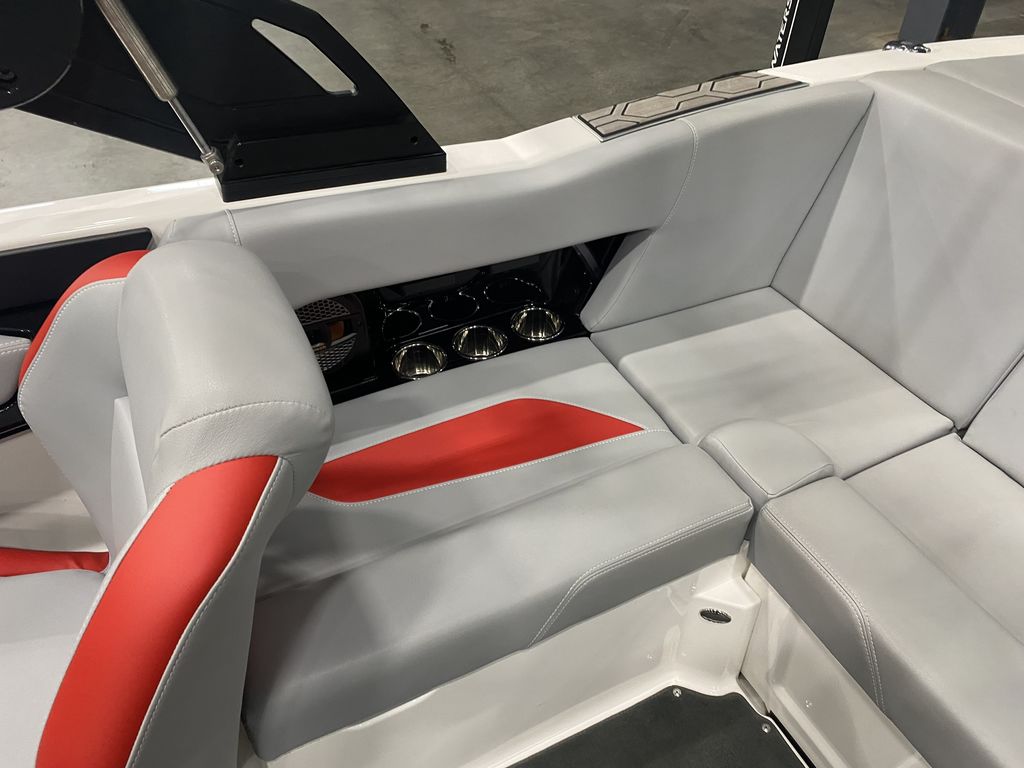 2023 MasterCraft NXT20