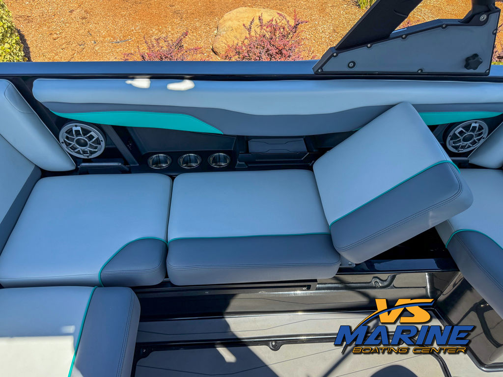 2023 Axis Wake Research T220