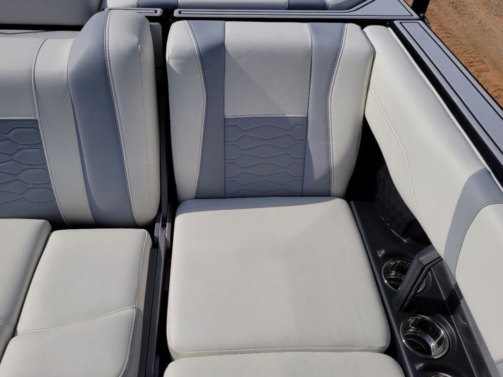 2024 Malibu 23 MXZ