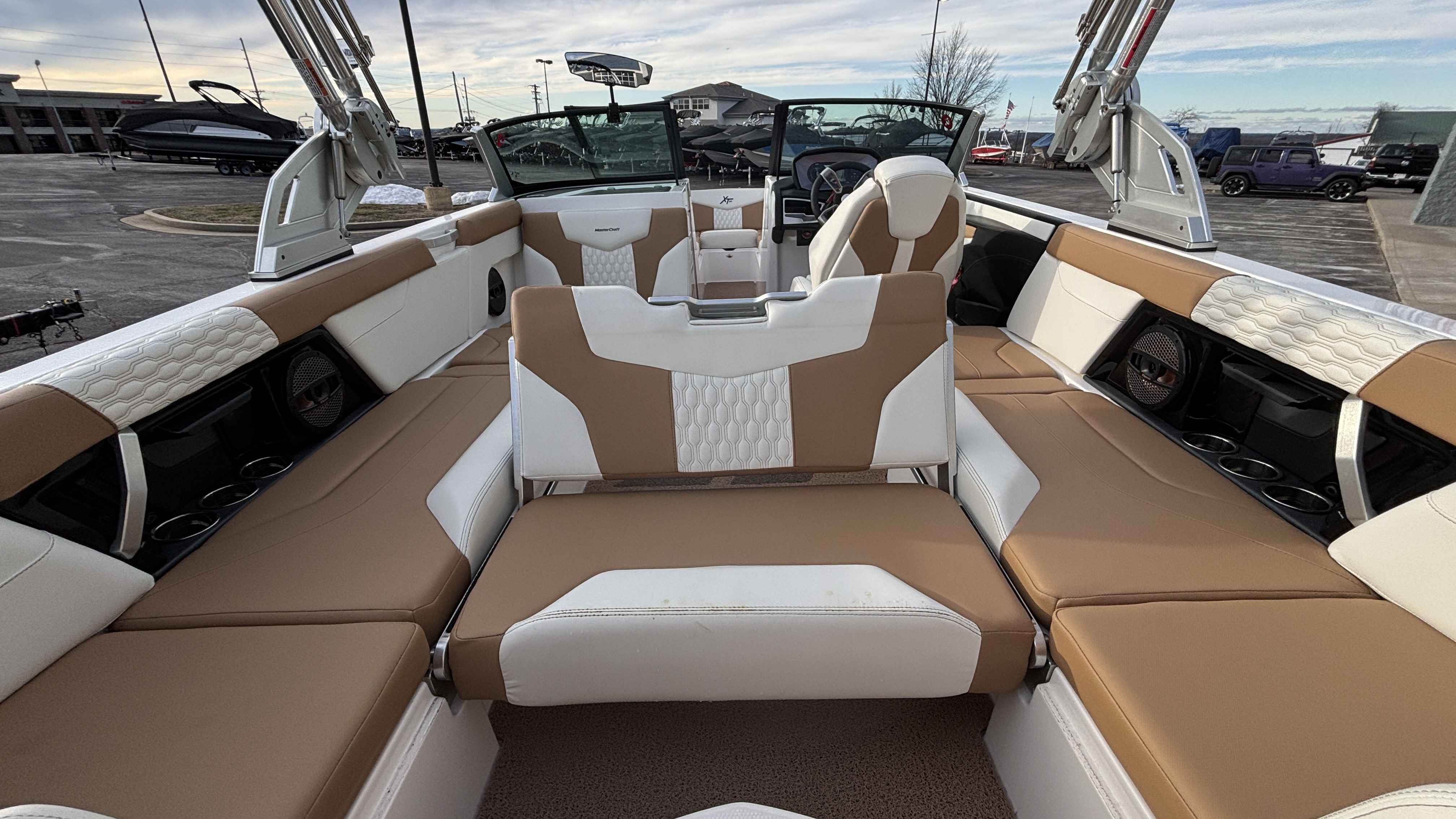 2023 MasterCraft XT24