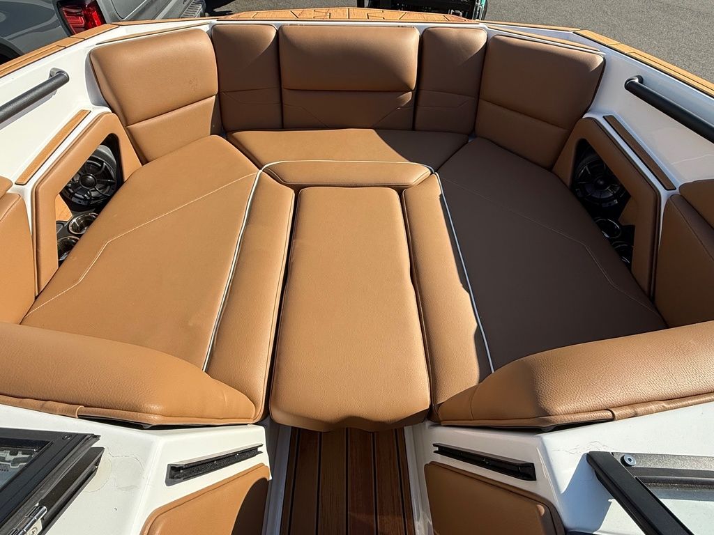 2025 Moomba Max
