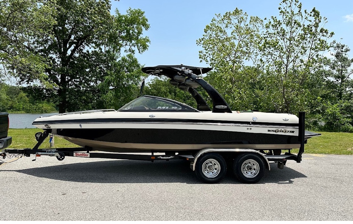2004 Malibu Wakesetter VLX