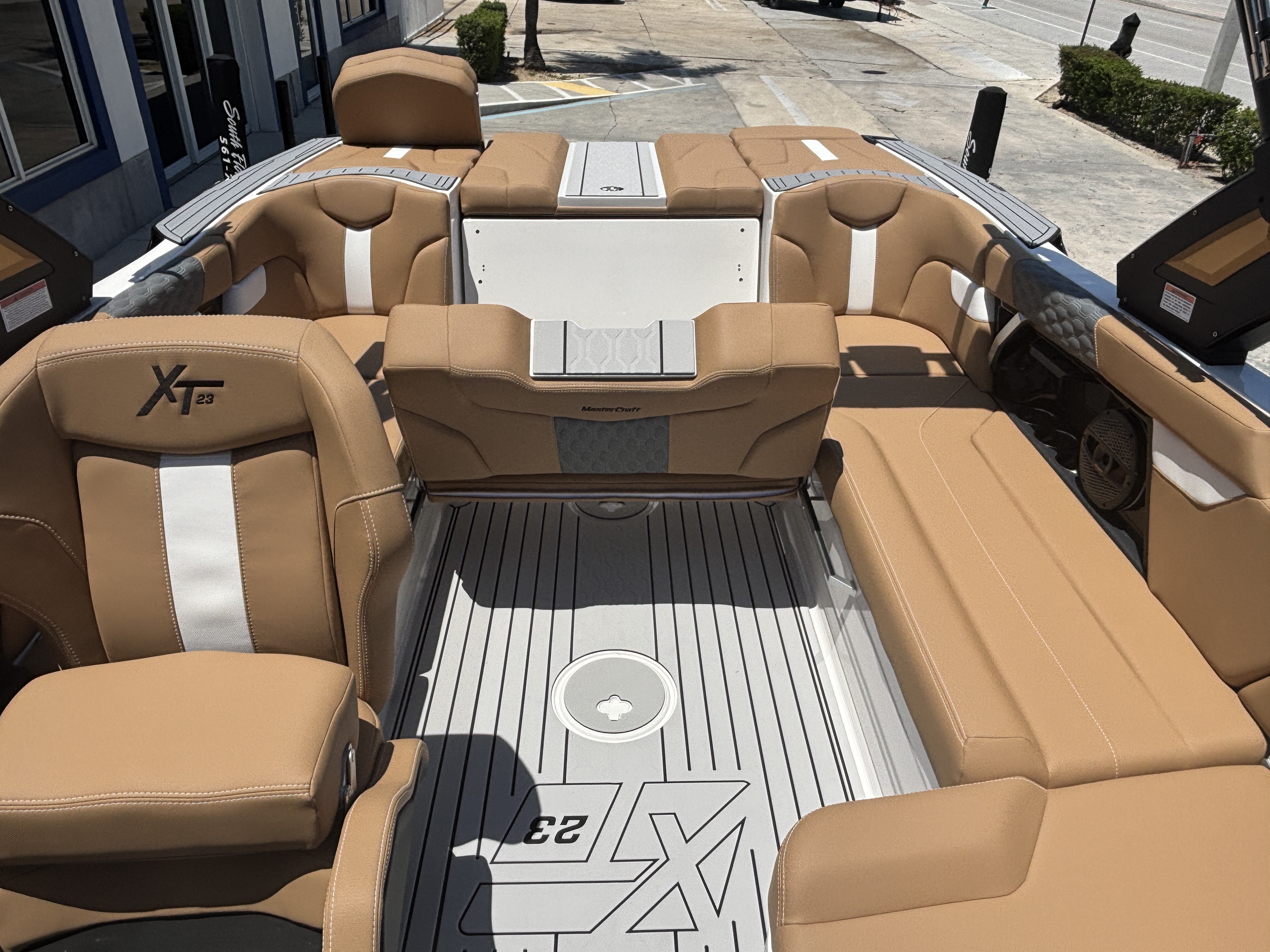 2025 Mastercraft XT23