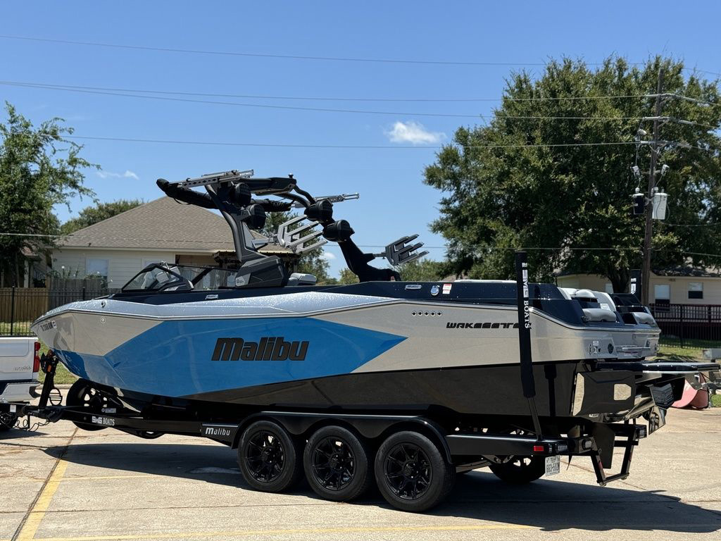 2024 Malibu 26LSV