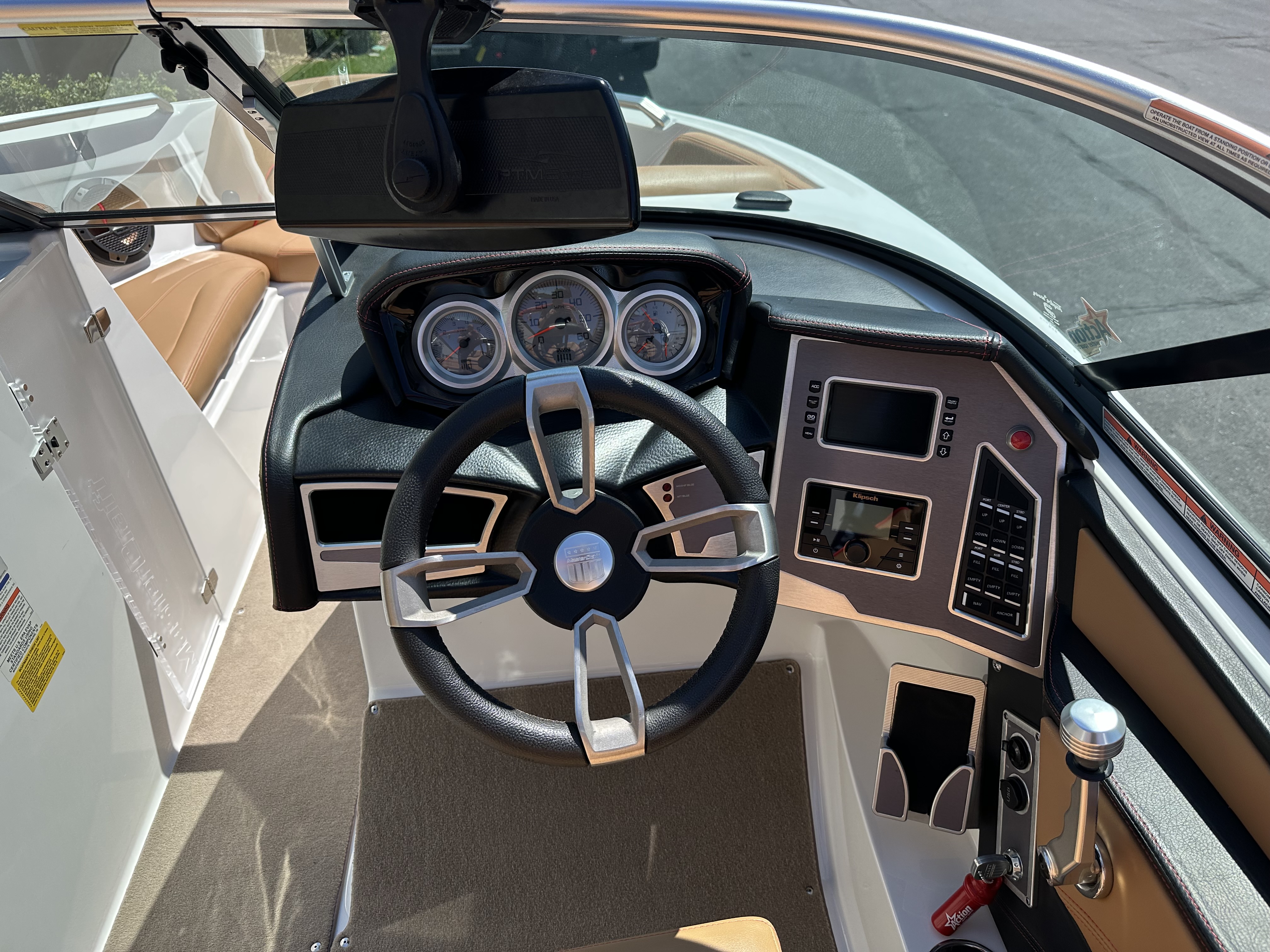 2019 MasterCraft XT21