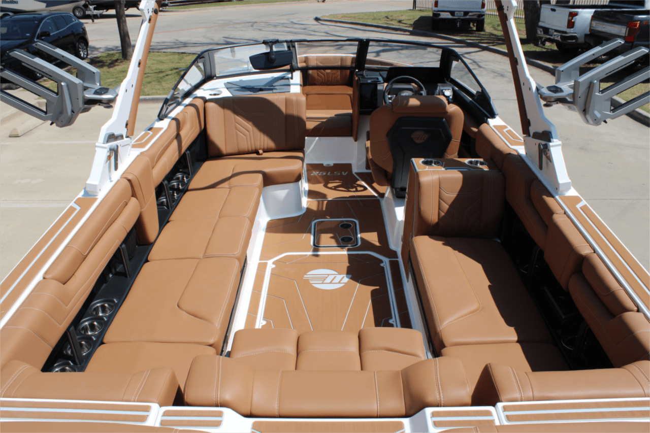 2025 Malibu 25 LSV