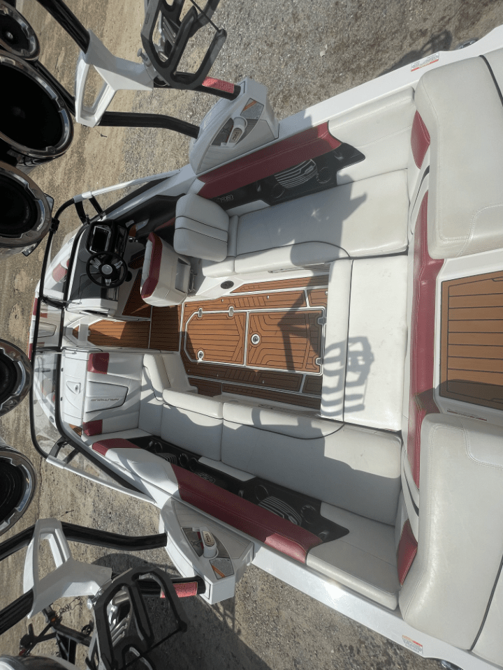 2014 Nautique G23