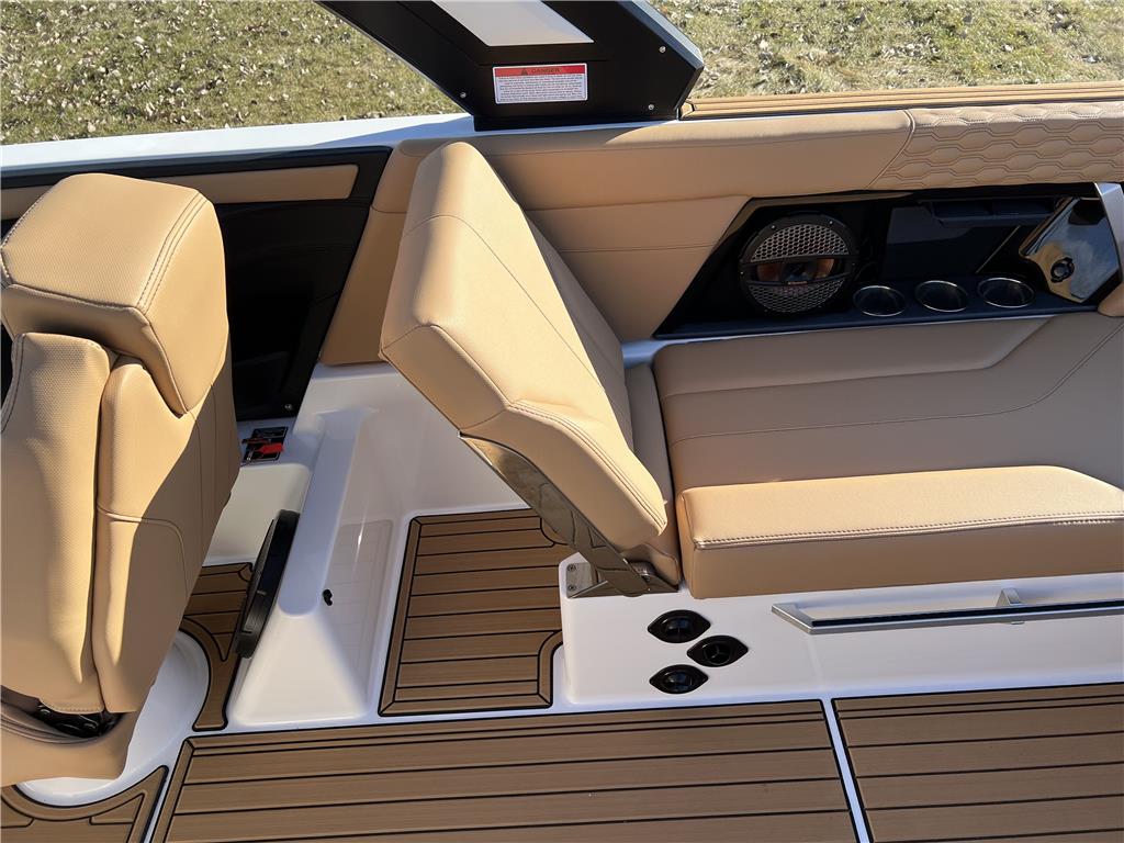 2024 Mastercraft XT-25 | 209101