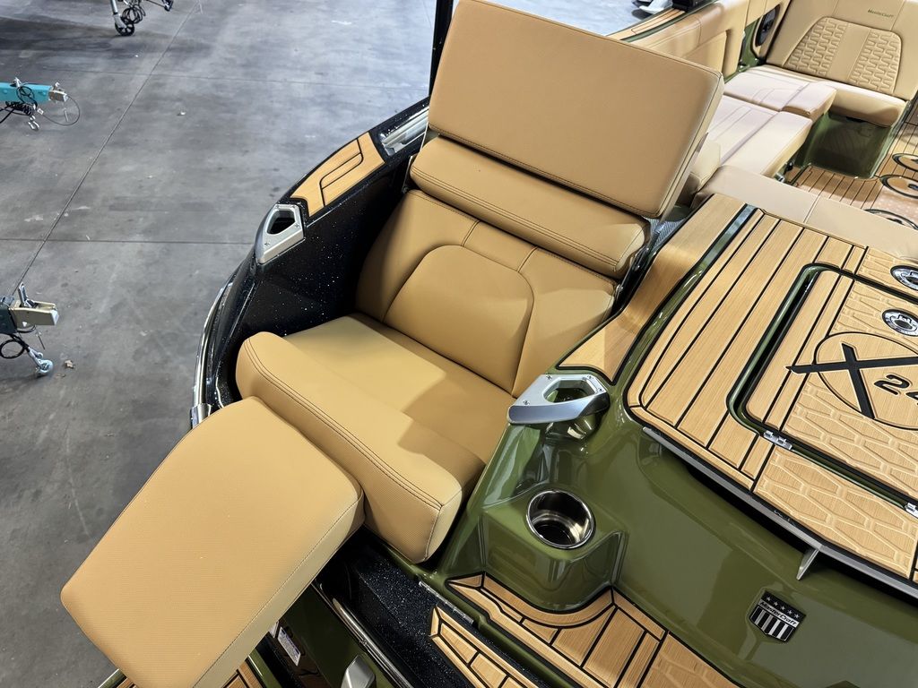 2025 MasterCraft X24