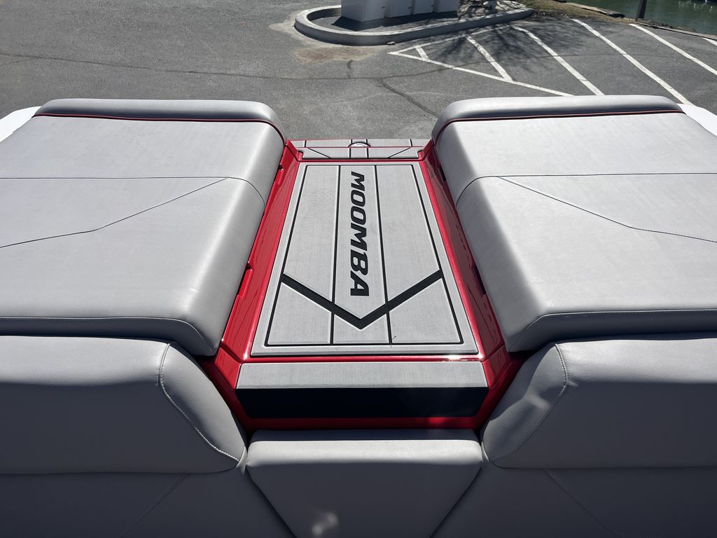 2024 moomba Mojo