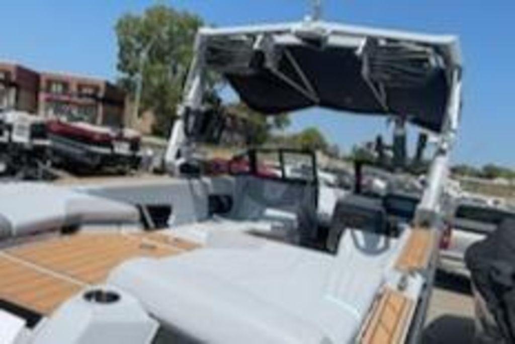 2024 Nautique GS24