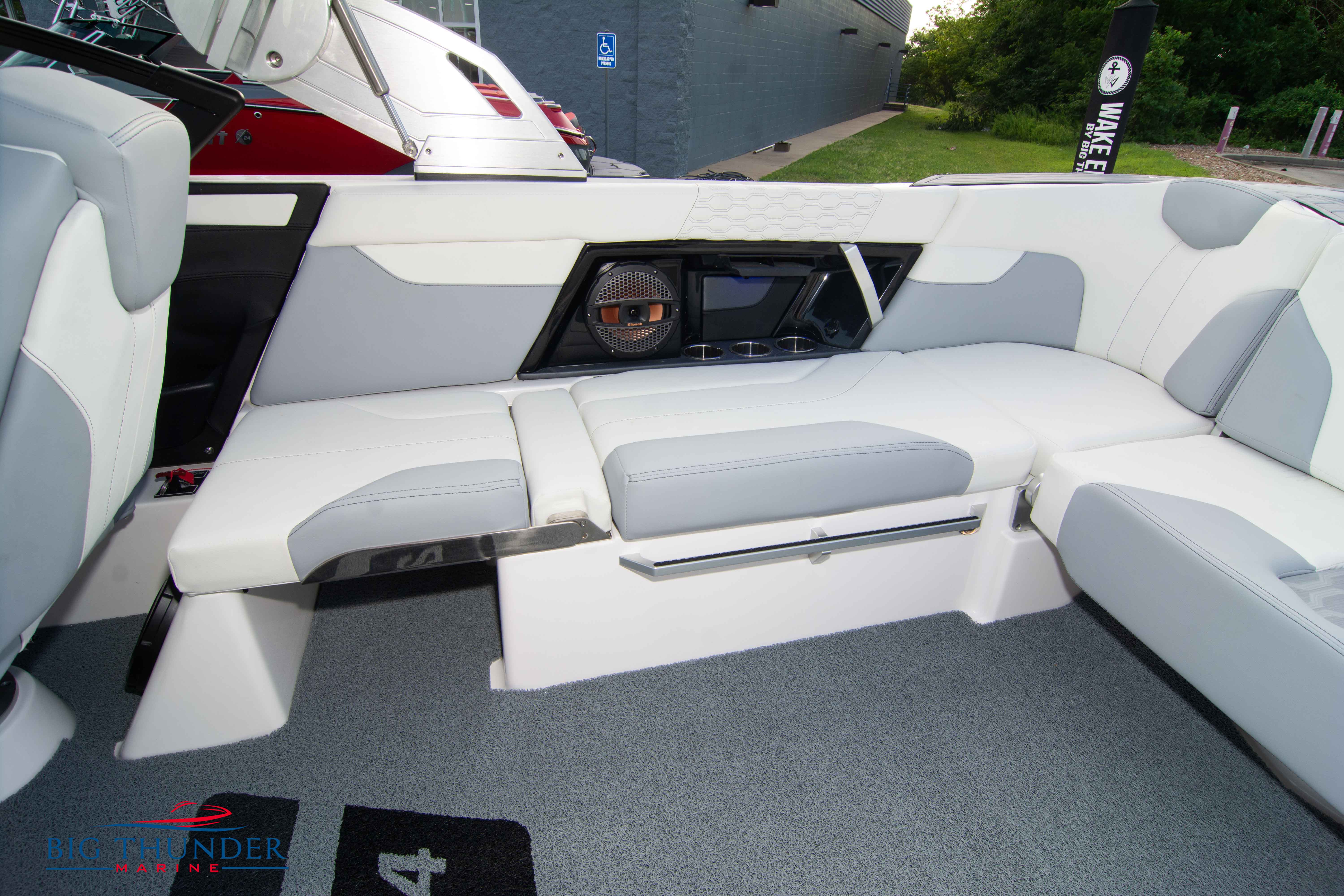 2023 Mastercraft XT24