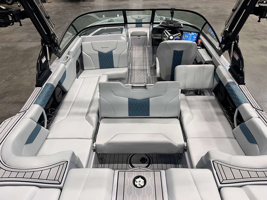 2025 MasterCraft XT23