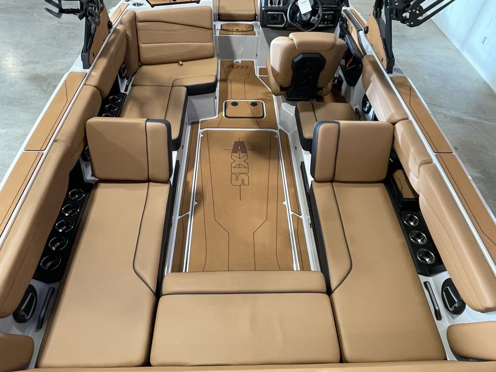 2025 Axis Wake Research A245