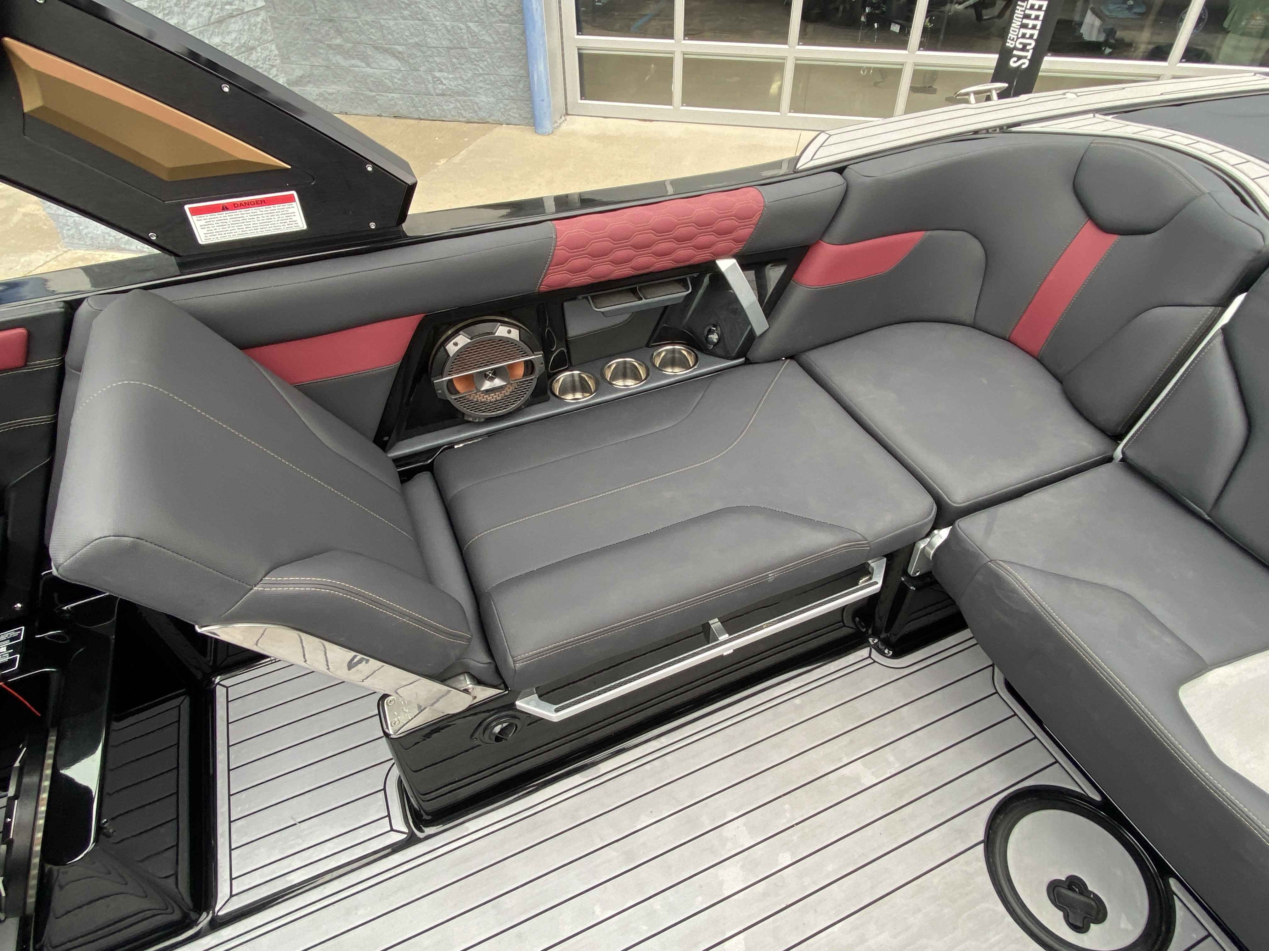2022 MasterCraft XT24