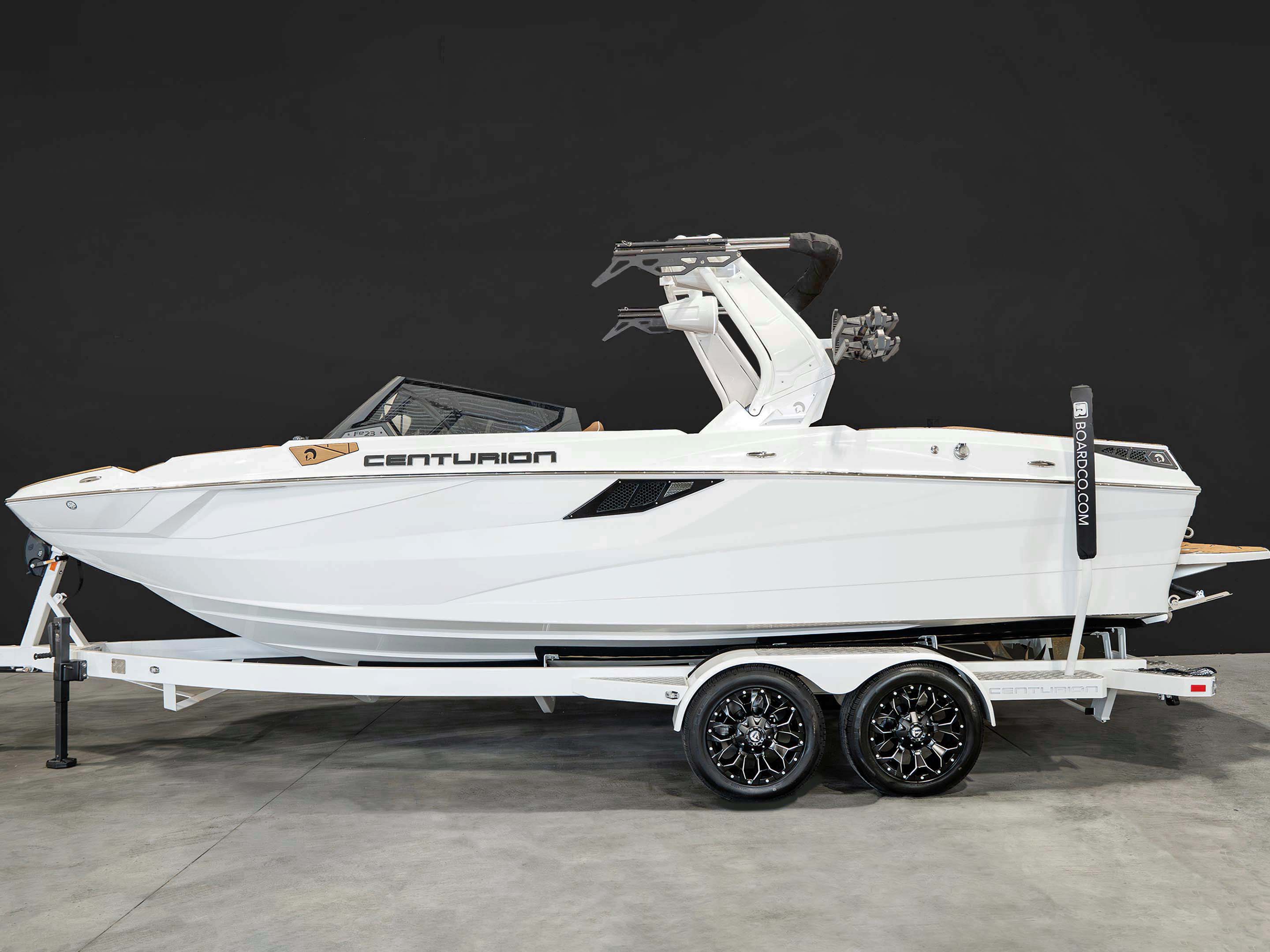 boat.Title