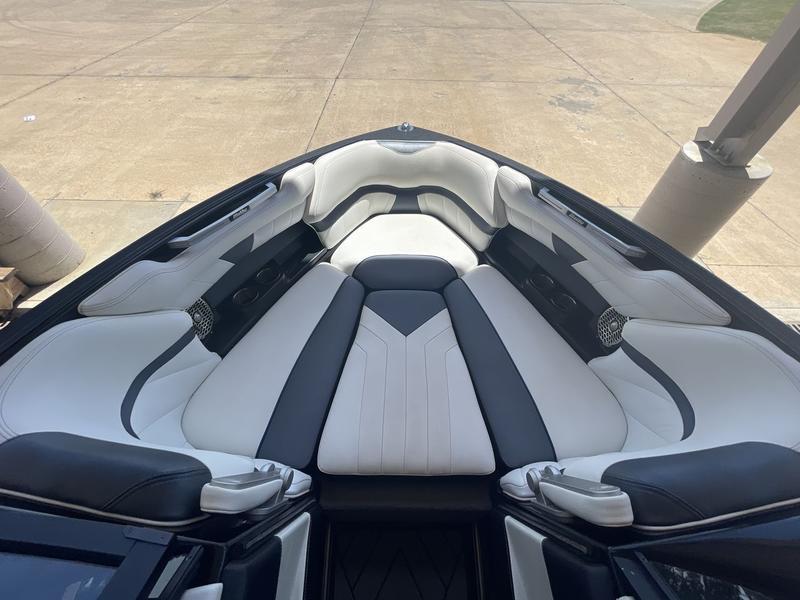 2016 MALIBU 25LSV