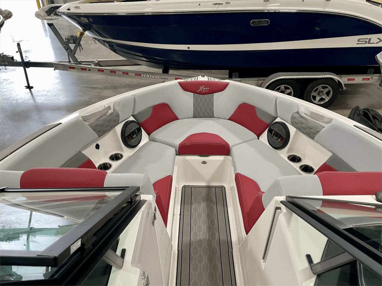 2023 MasterCraft XT-23 | 209127
