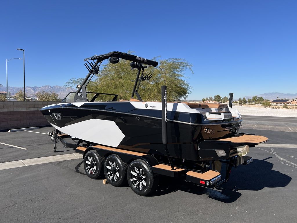 2025 Axis Wake Research A245