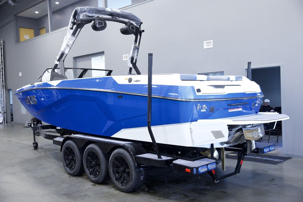 2025 Axis Wake Research A245