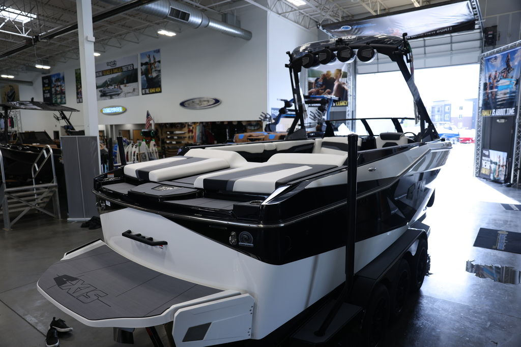 2024 Axis Wake Research T250