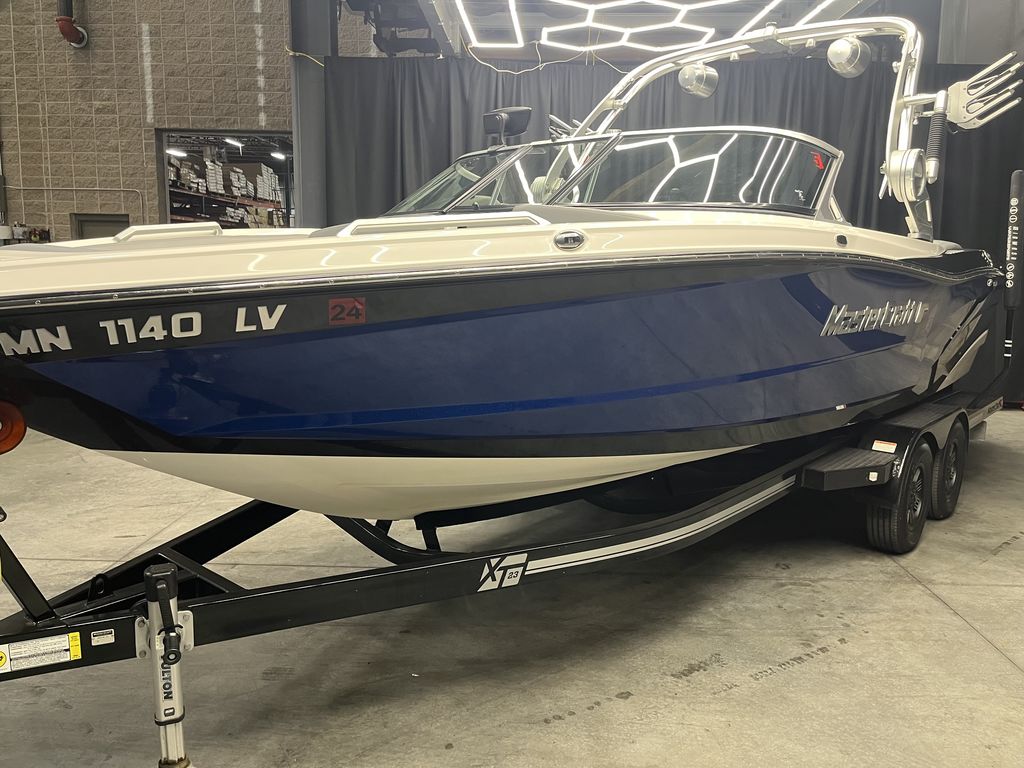 2019 MasterCraft XT23