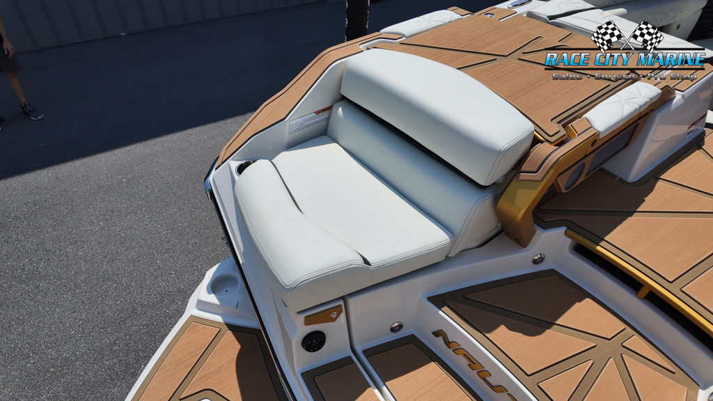 2025 Nautique P23