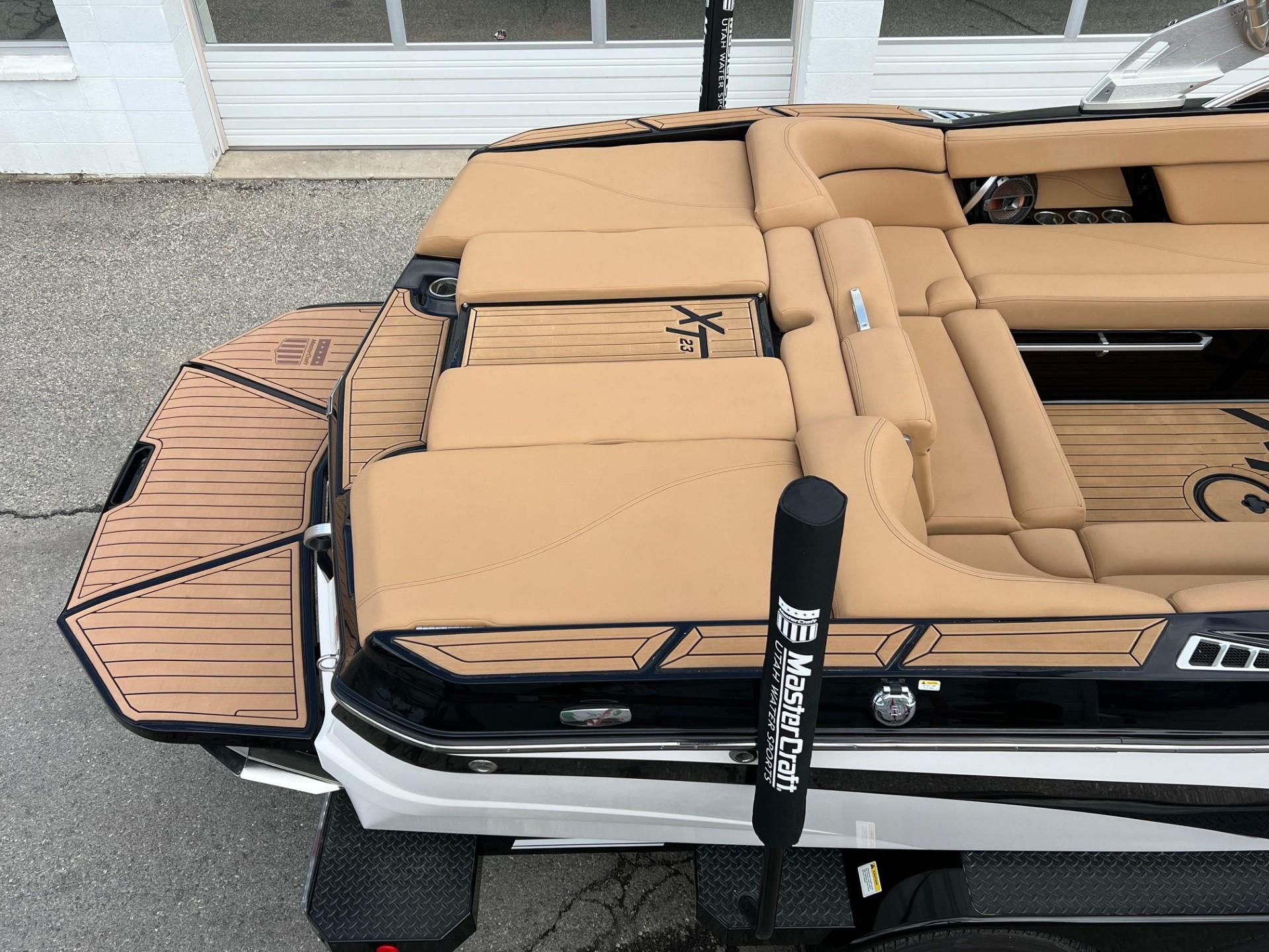 2021 MasterCraft XT23
